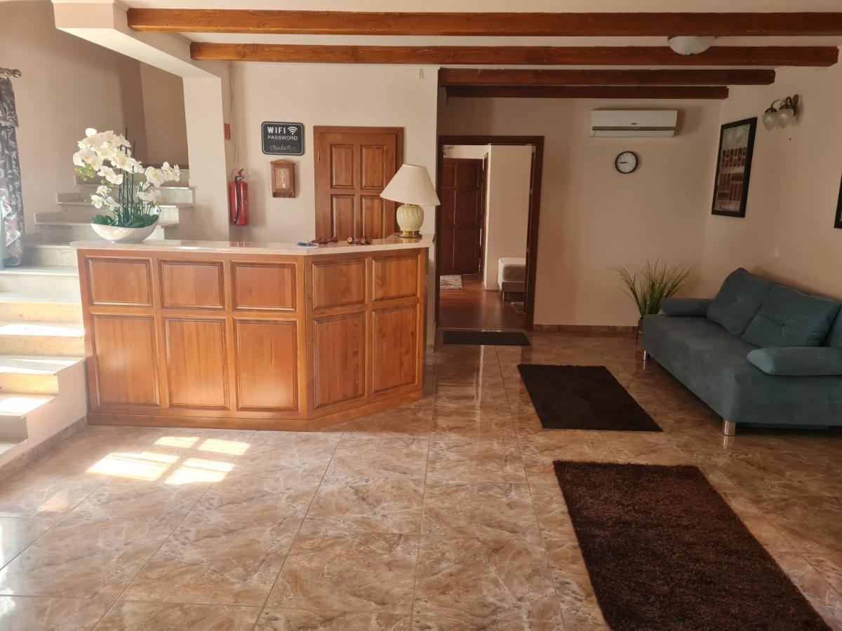 Toroes Panzio Bed & Breakfast Szabolcs Exterior photo